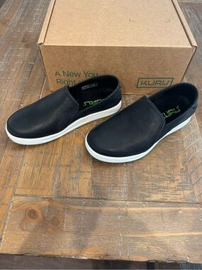 KURU ROAM ATLA Black Slip-On with White Outsole NEW IN BOX